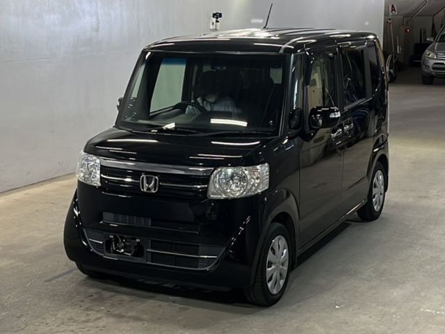 424 Honda N box JF1 2016 г. (KCAA Fukuoka)